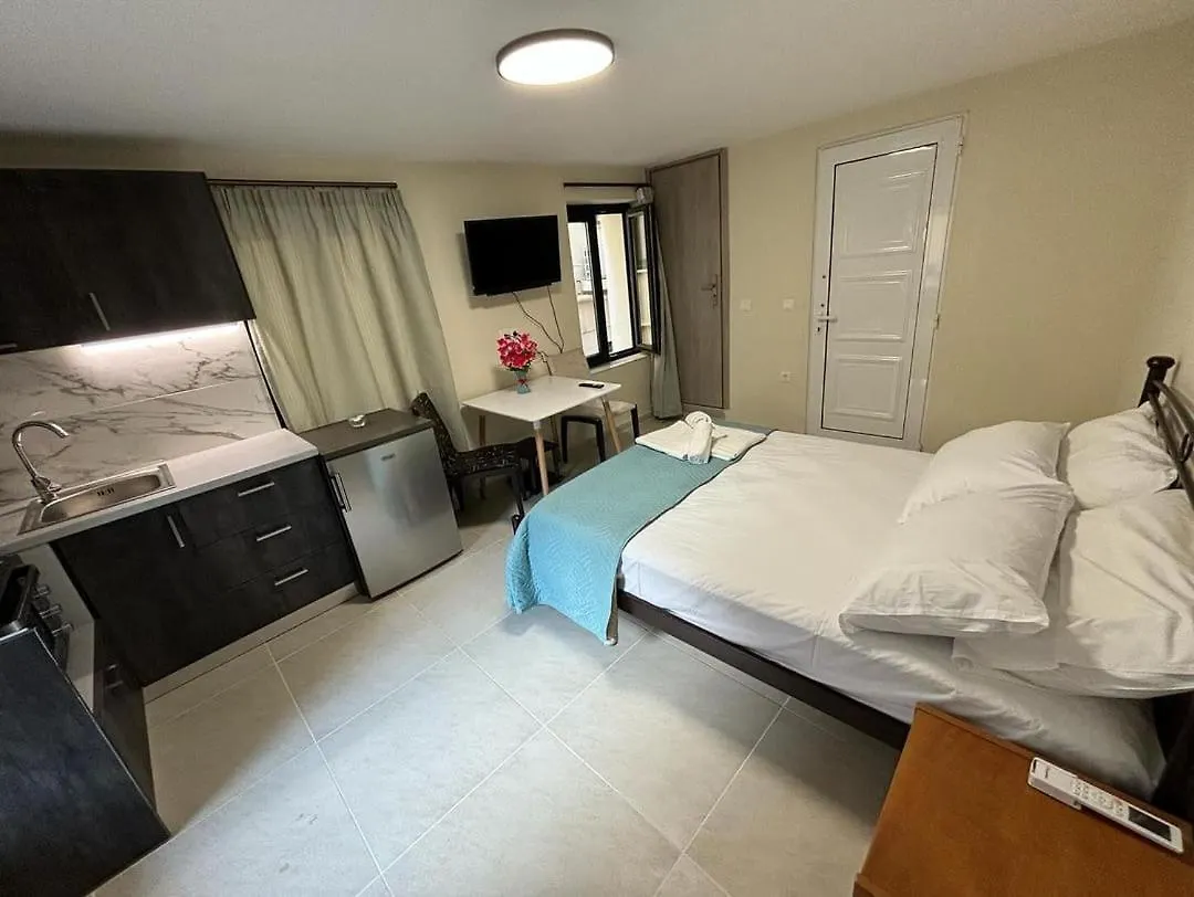 4 Seasons Studios Rethymno  Greece
